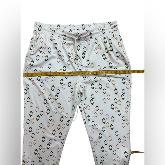 Rachel Zoe. White Joggers with Multicolor Print - Picture 6 of 10
